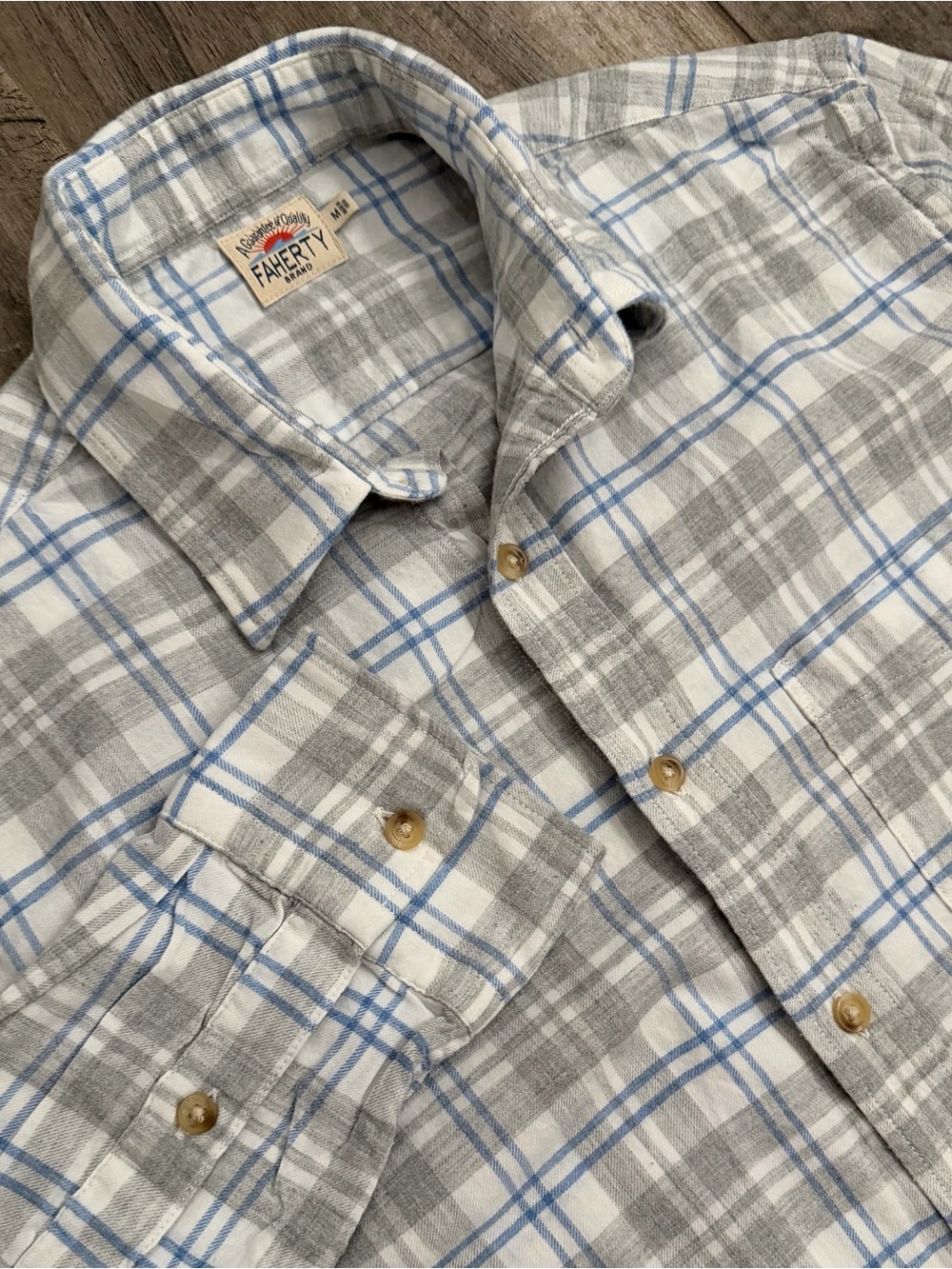 Faherty Flannel Gray/Blue Plaid Button-Up Lightweight Casual Shirt -